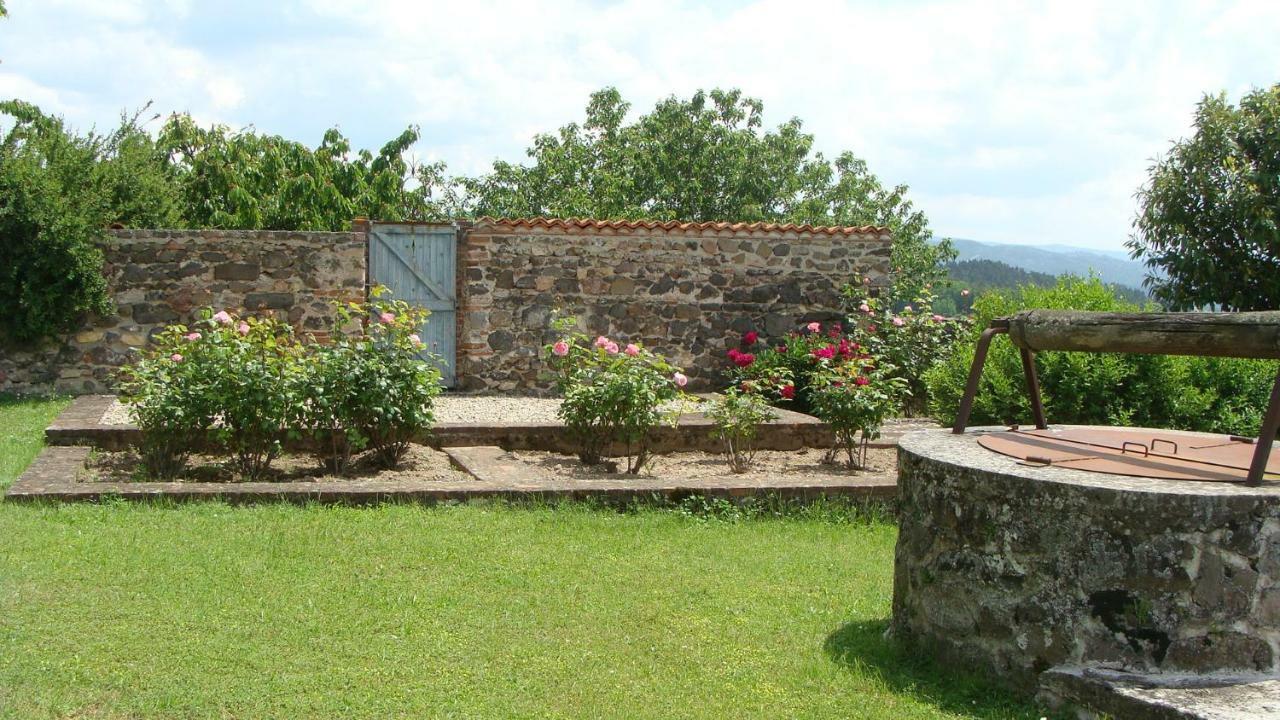 Château des Grèzes Agnat Exterior foto