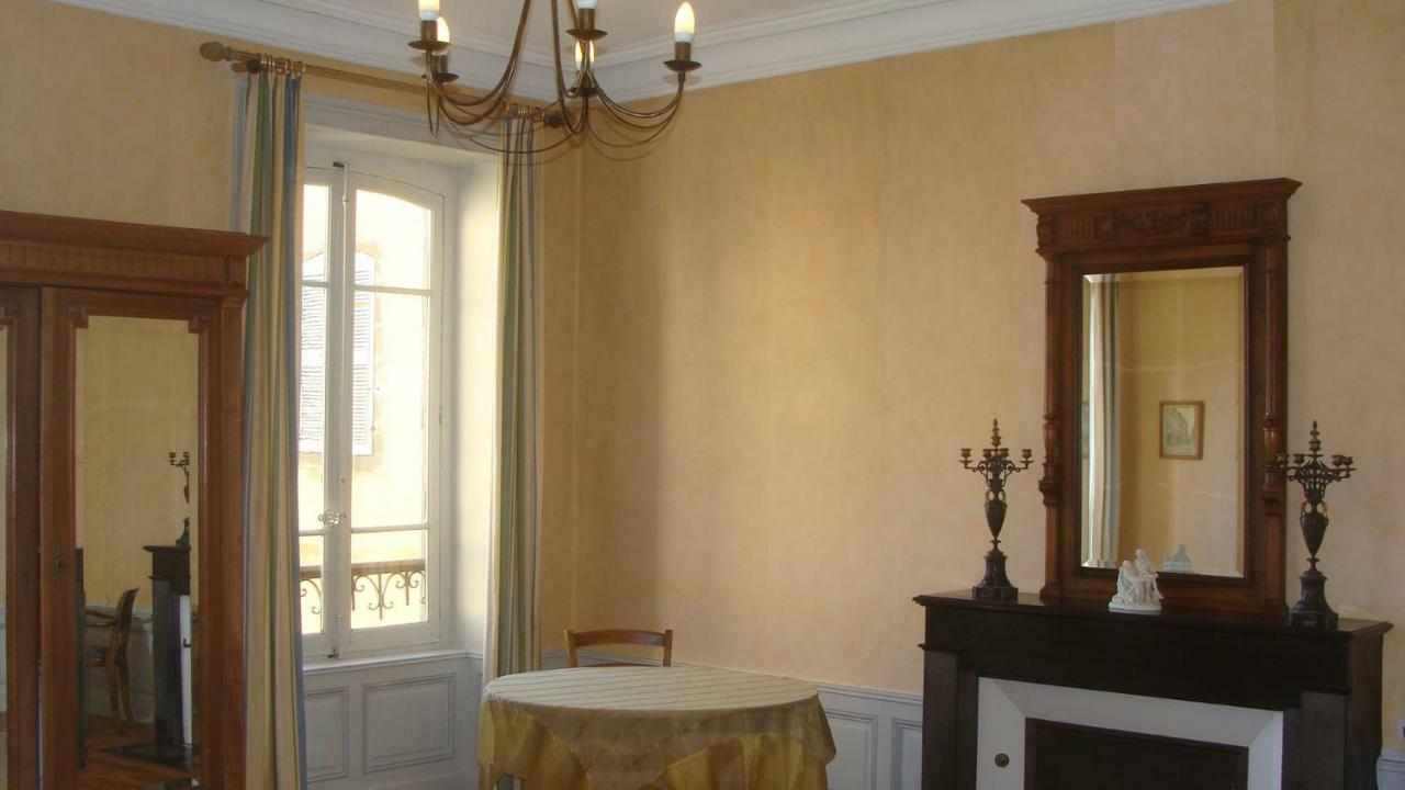 Château des Grèzes Agnat Exterior foto